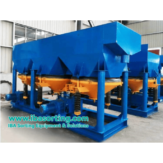 هزاز موجي مسنن المنشار