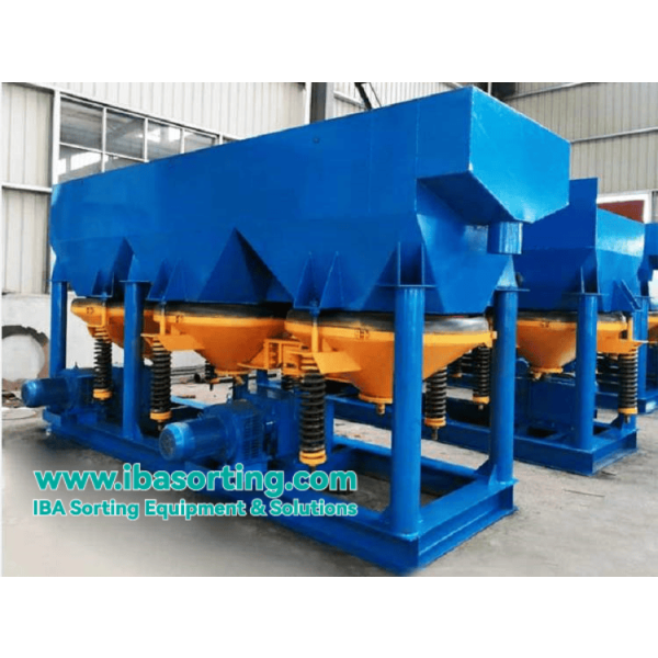 هزاز موجي مسنن المنشار